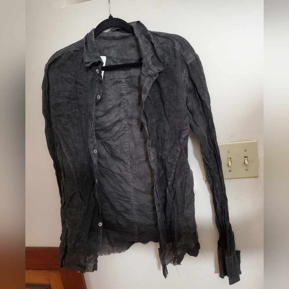 Sz 0(XS) NWT Jaga Button front shirt